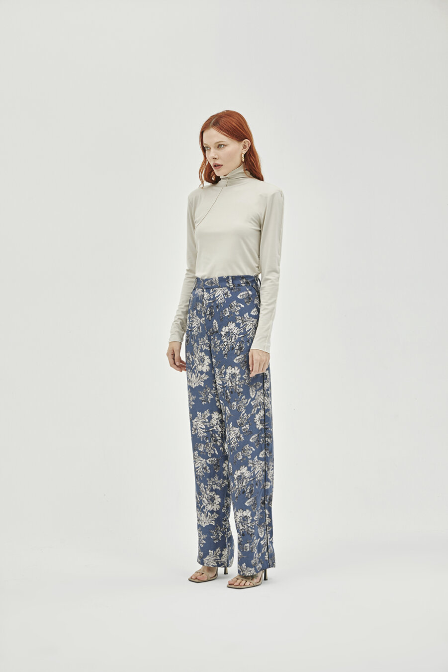 Jane Patterned Trousers - 4