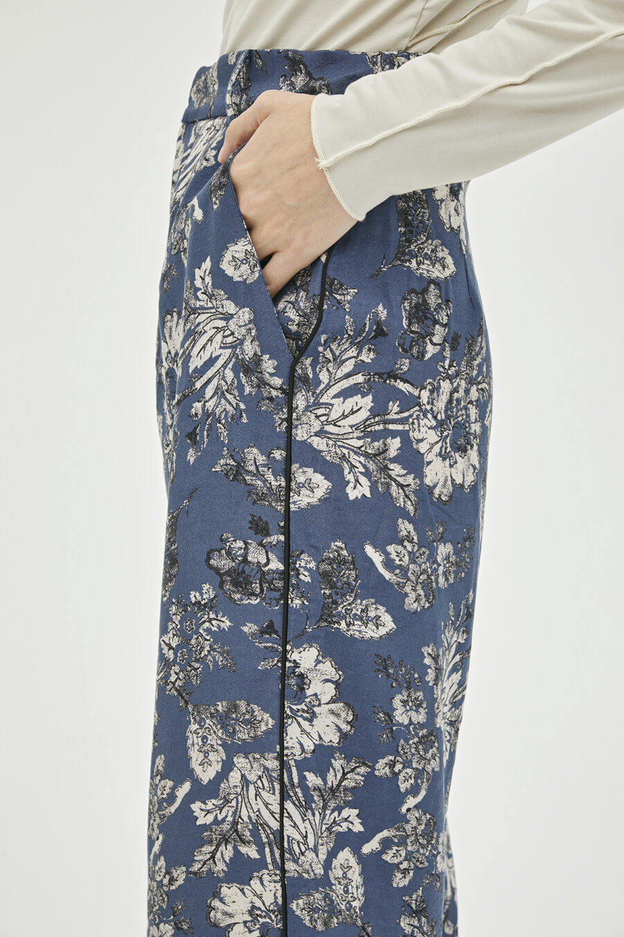 Jane Patterned Trousers - 3