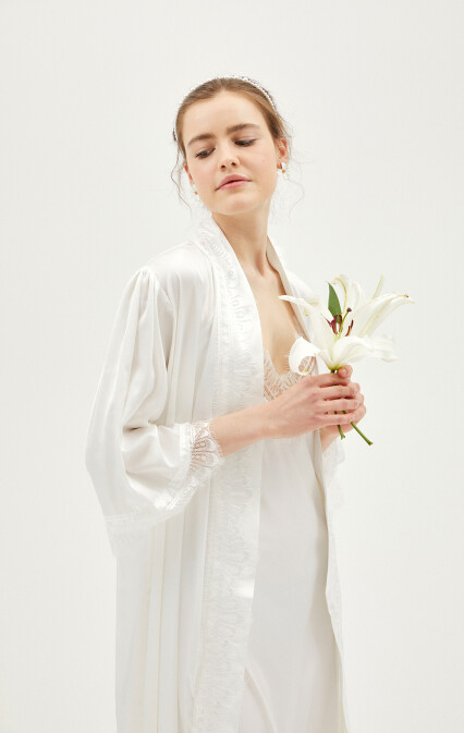 Jasmin Bride Capsule Dressing Gown - 5