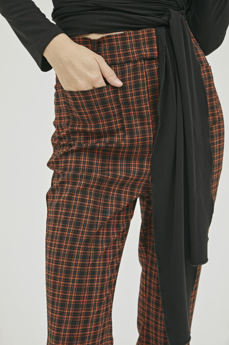 Karina Plaid Trousers - 4