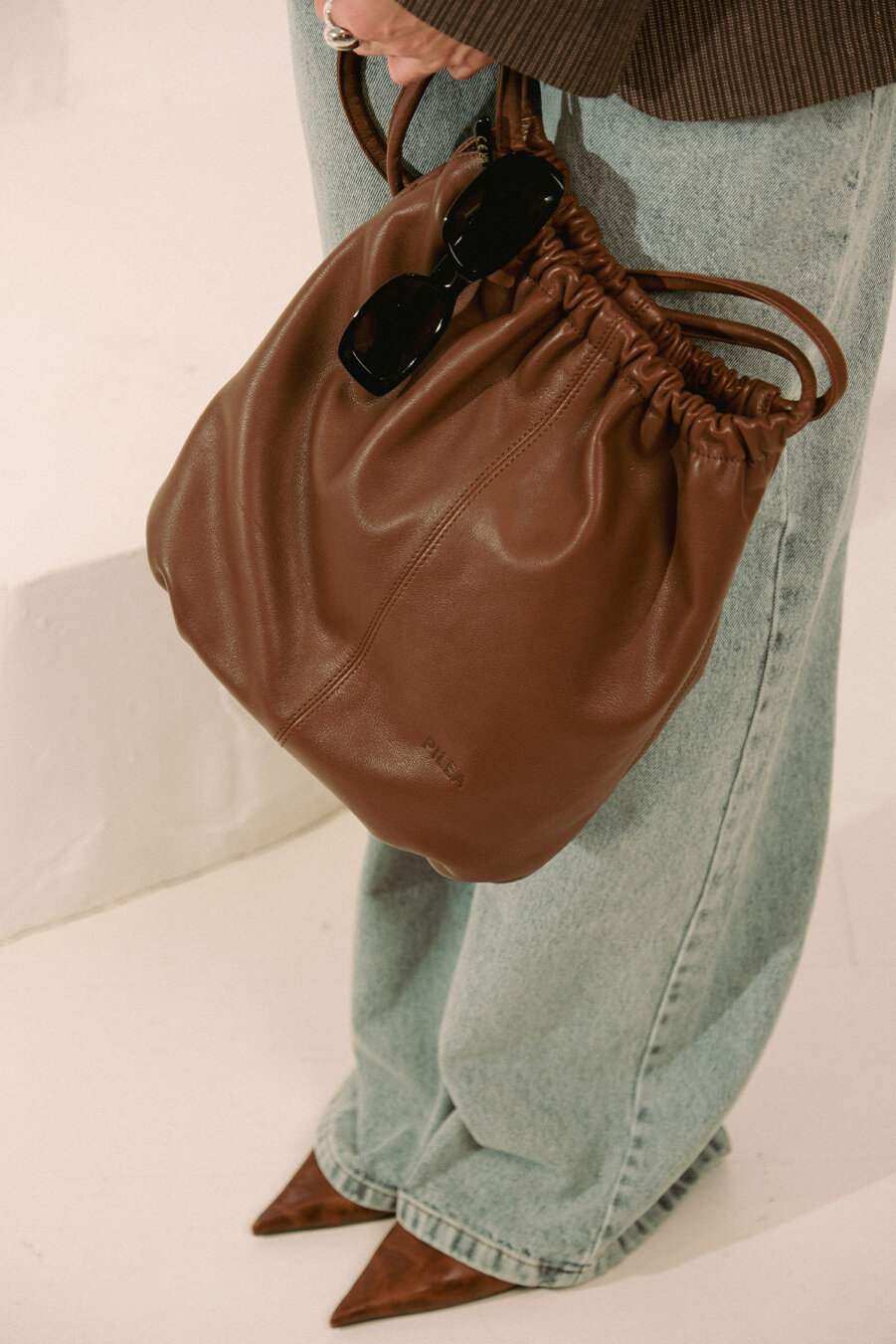 Leather Hola Bag Brown - 2