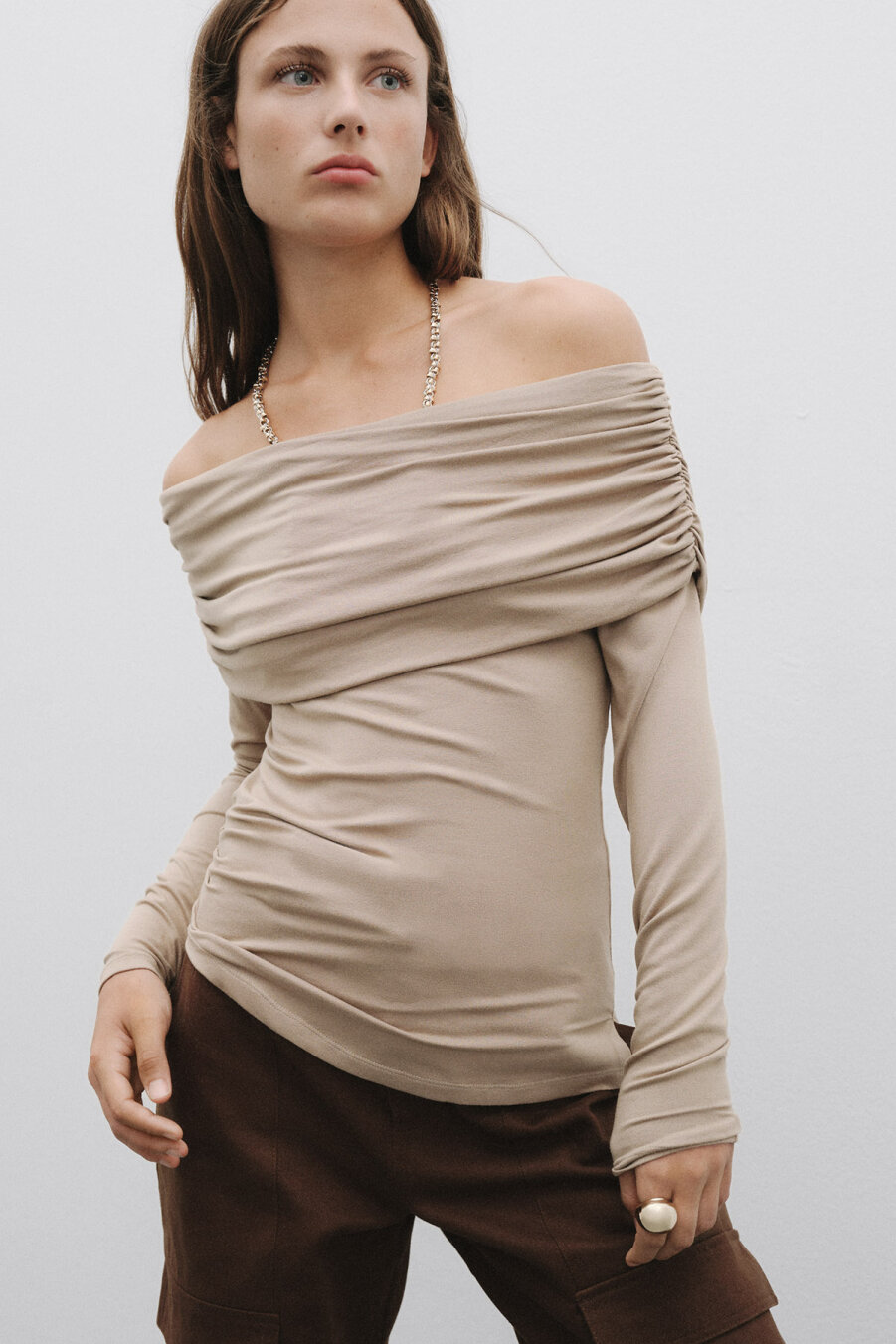 Off-Shoulder Asymmetrical Blouse - 3