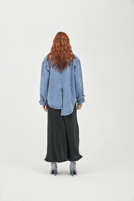 Pocket Detailed Denim Shirt with Asymmetrical Back - 5