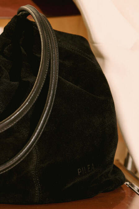 Suede Leather Hola Bag Black - 4